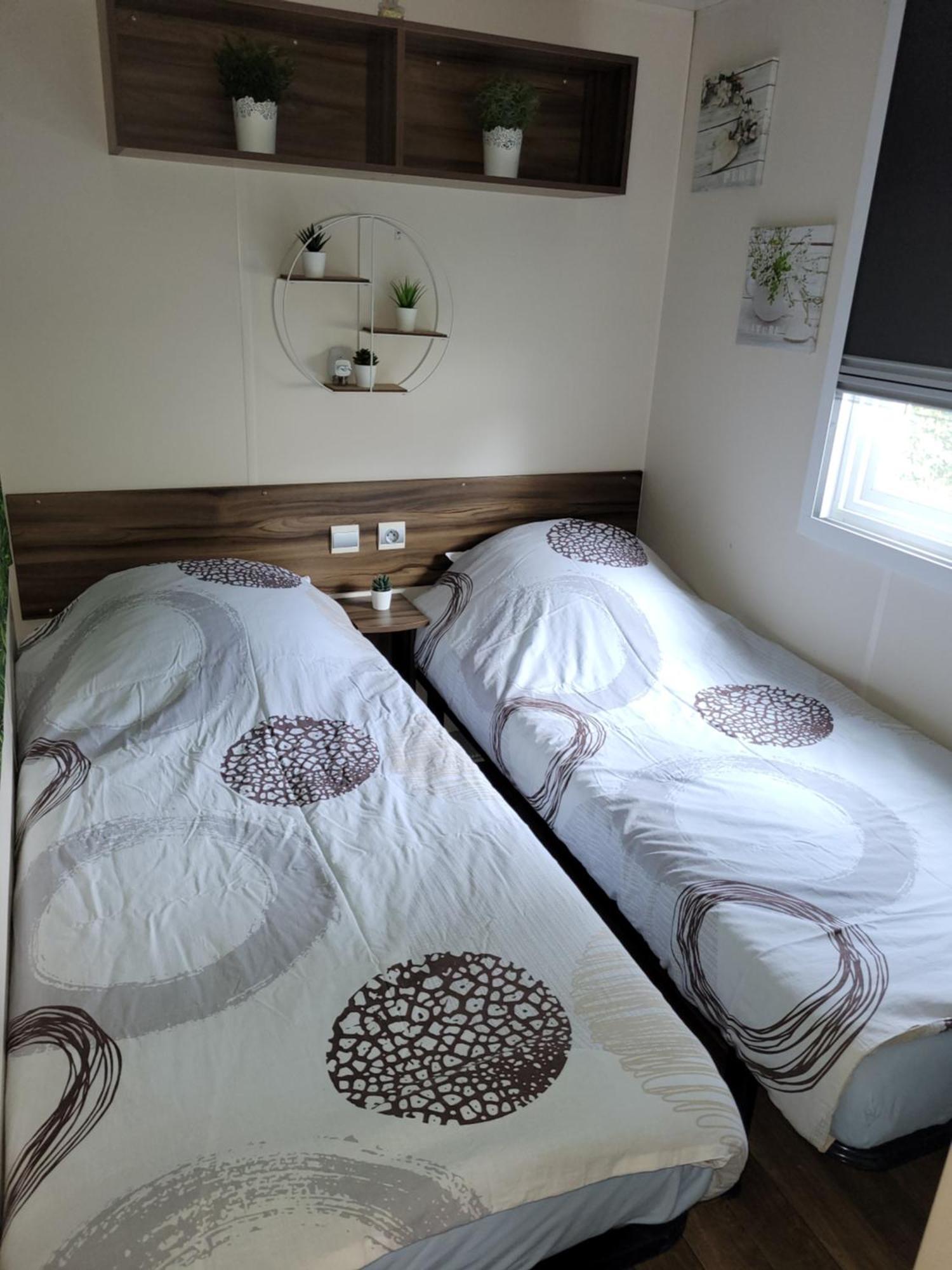 Mobil Home 6/8 Pers Les Dunes De Contis Saint-Julien-en-Born Exterior photo